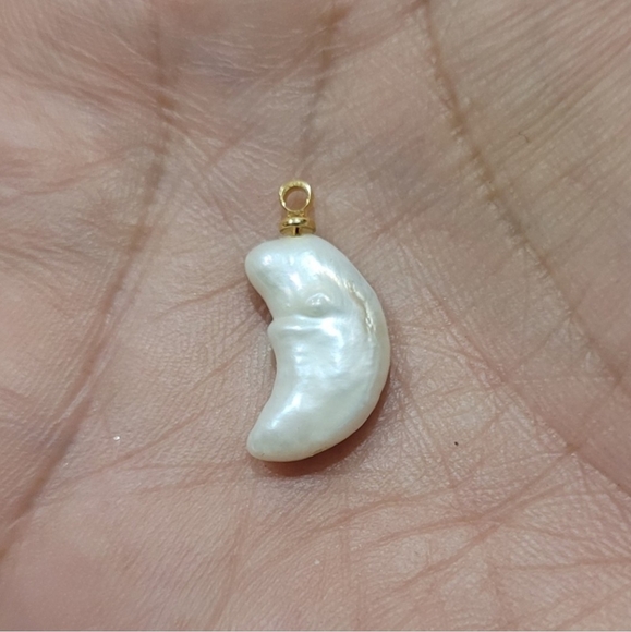 Natural freshwater pearl pendant - Picture 3 of 6